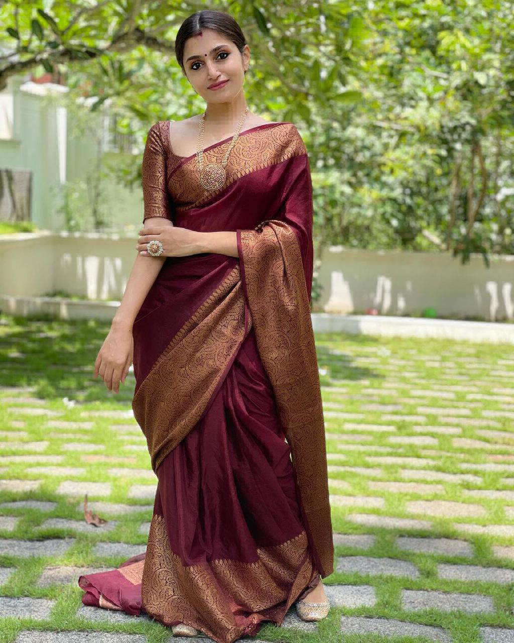 Maroon Trendy Saree - Image 2