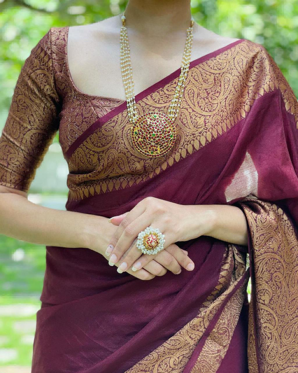 Maroon Trendy Saree - Image 4