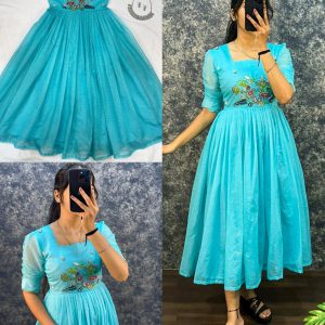 Launching Our Latest Beautiful Stylist Gown with Handowk – Where Elegance Meets Comfort