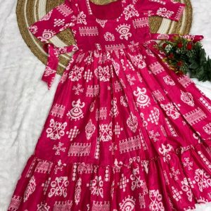 Trendy Maxi gown soft Maslin cotton with digital print.