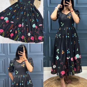 New Super Trendy stylish sleeves pattern Frock