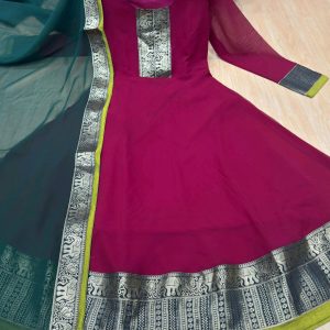 New Super Trendy Traditional Outfit