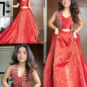 Wear in 2ways ❤️ Gown + Removable coat Premium Designer Wear 🌟