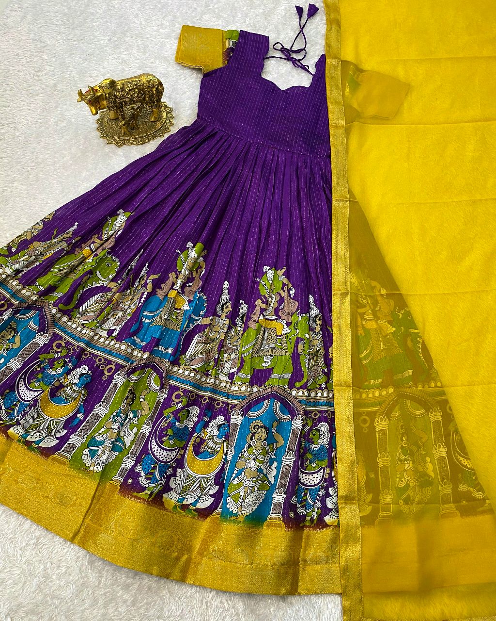 Super trendy reko zari dola silk long gown with georgette dupatta - Image 2