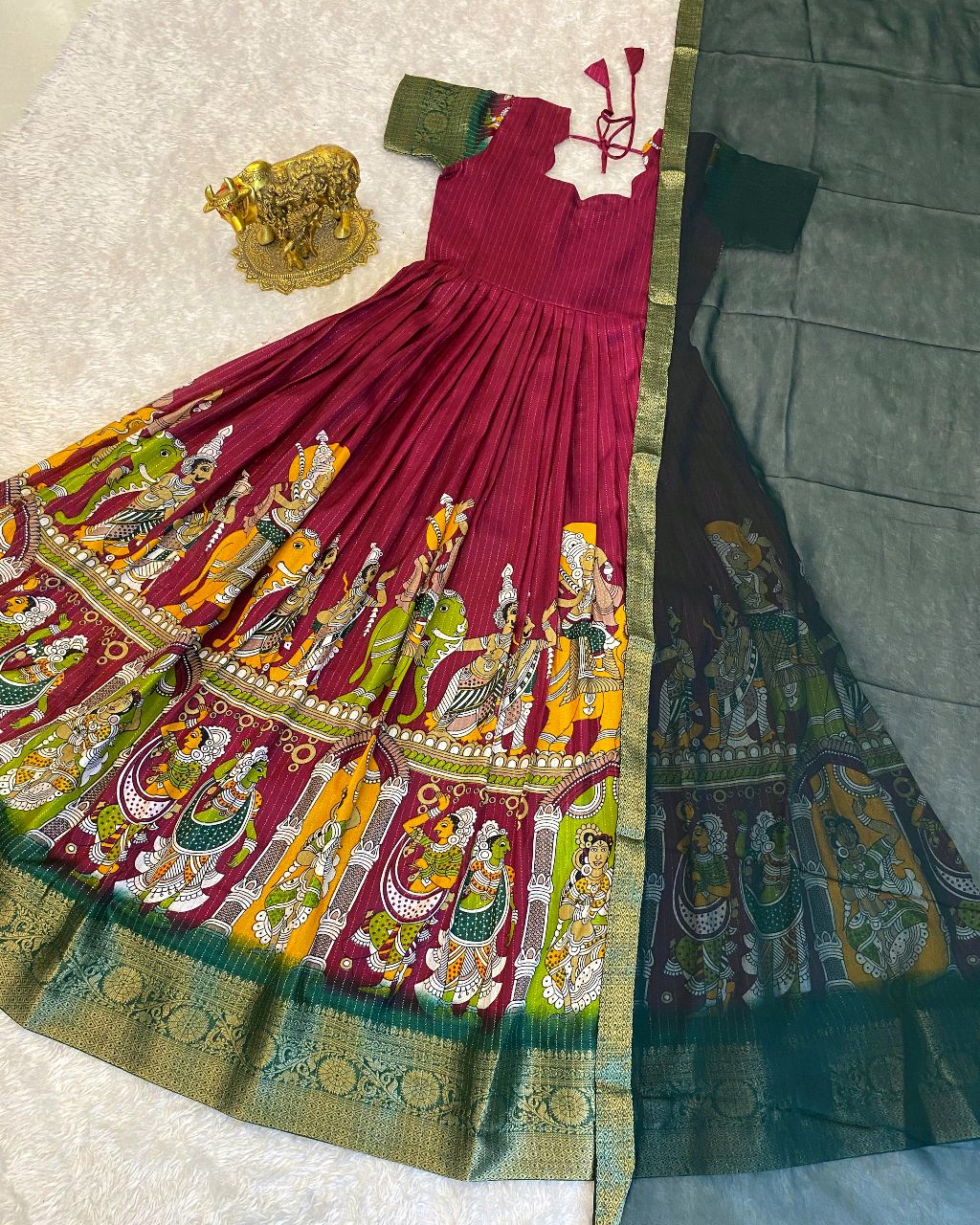 Super trendy reko zari dola silk long gown with georgette dupatta - Image 3