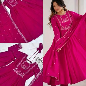 This colourfull & fresh look outfit is perfect for upcoming festivities and weddings which provides you more comfort and style