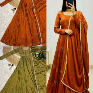 Trendy Steal the spotlight this festive season in minty Elegance