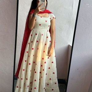 Trendy Heart Gown With Dupatta