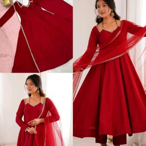 Trendy Beautiful Anarkalis Full Set