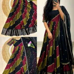Most Trending Design Anarkali With Duaptta